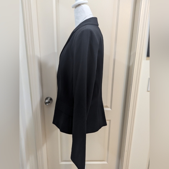 Calvin Klein Classic Black Blazer - Picture 3 of 7